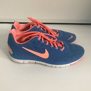 Women’s nikes